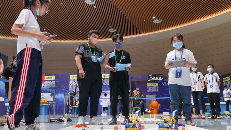 数字孪生：构建虚拟世界，驱动现实创新